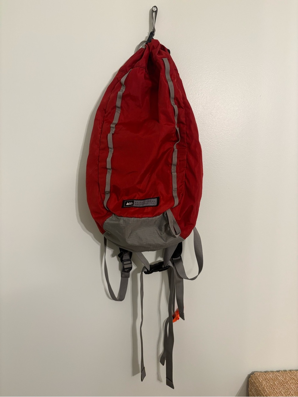 REI Flash 18 Backpack Red Lightweight Hiking Trail Camping Outdoor Gorpcore Pack